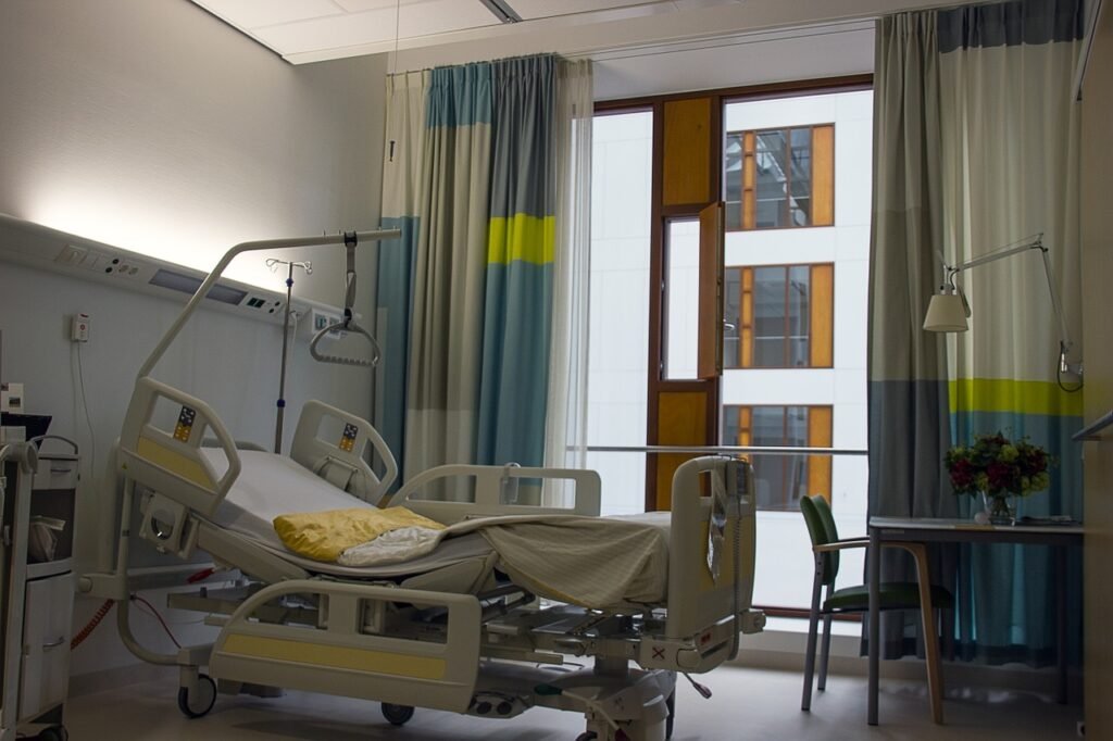 care, hospital, room-928653.jpg